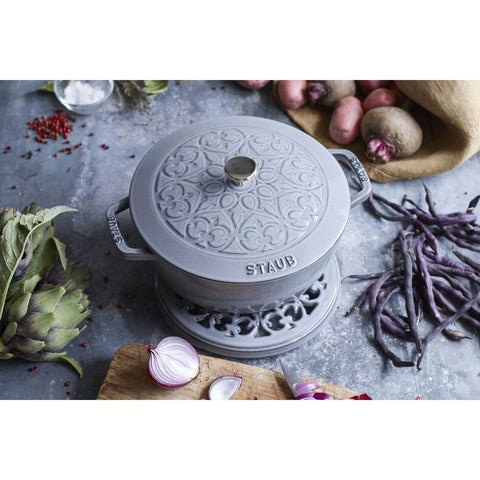 Cast Iron - Specialty Shaped Dutch Ovens - 3.75-qt Essential French Oven Lilly Lid - Graphite Grey