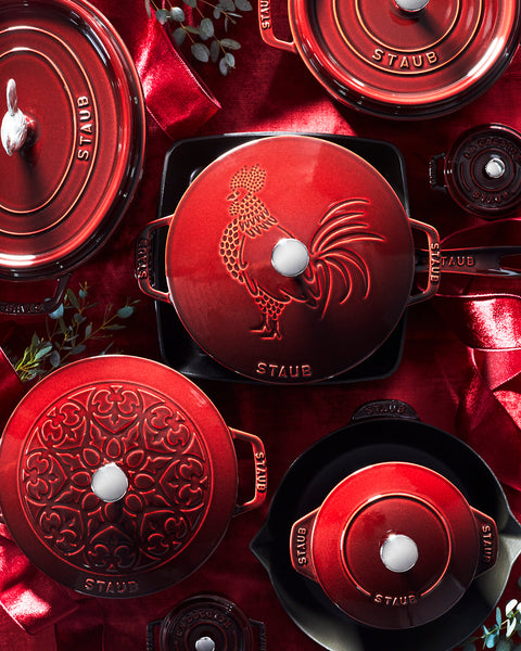 Cast Iron - 1.5-qt Petite French Oven - Grenadine