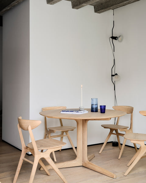Corto Dining Table - Round - Oak - Oiled