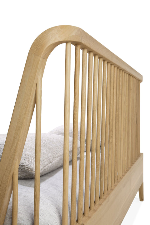 Spindle Bed, King - Oak - IN STOCK