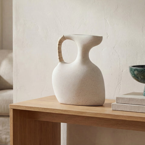 Vila 13 in Sculptural Vessel Cream White