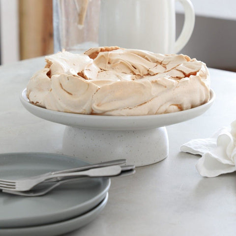 Pacifica Footed plate - 27 cm | 11'' - Vanilla