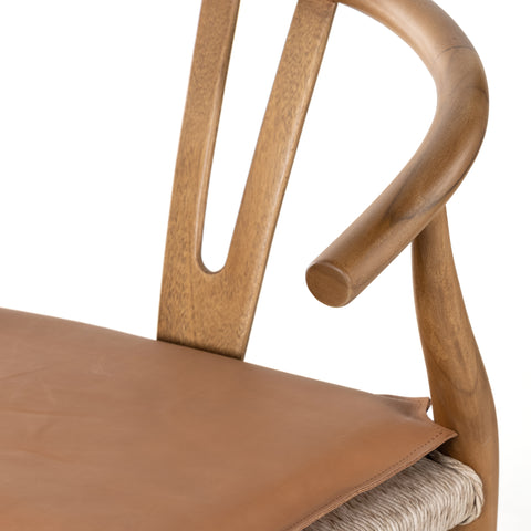 Muestra Bar Stool W Cushion-Natural/Whiskey Saddle