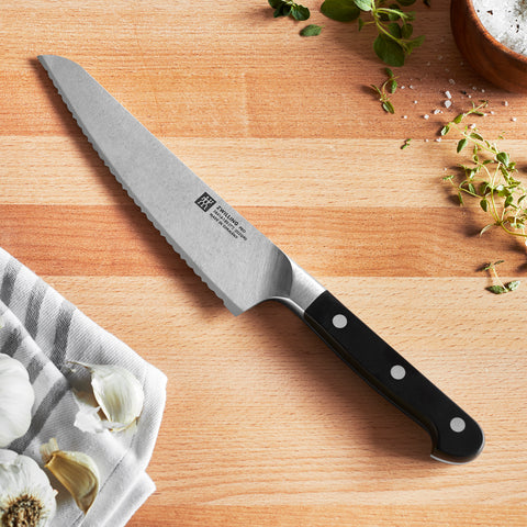 Pro - 7" Ultimate Bread/Deli Knife