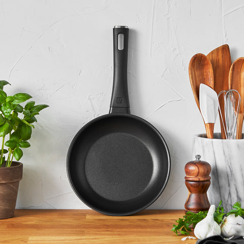 Madura Plus - 8" Aluminum Fry Pan Nonstick