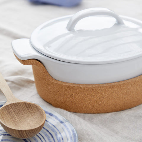 Ensemble Gift oval cov. casserole w/ cork tray - 30 cm | 12'' - White