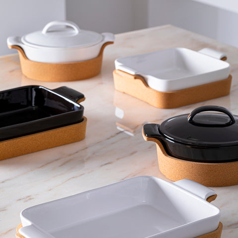 Ensemble Gift sq. baker w/ cork tray - 32 cm | 13'' - White