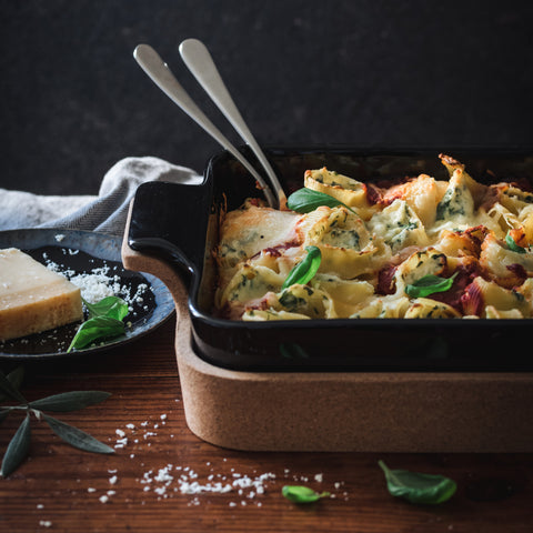 Ensemble Gift sq. baker w/ cork tray - 32 cm | 13'' - Black