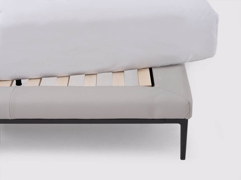 Oma Bed - Leather